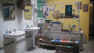 Kueche und Badezimmer unseres Hostels