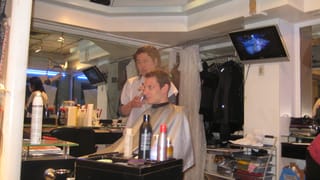 Erk beim Friseur in Chinatown