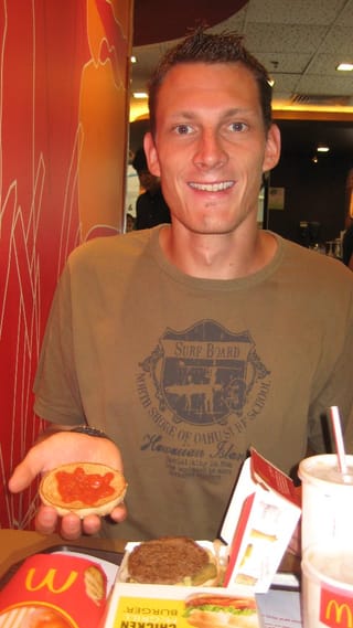 Chilli-Sauce aus dem Spender bei McDonalds