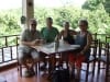 Die ganze Truppe im Restaurant nahe des Khao Phra Thaeo Nationalpark, Phuket