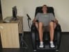 Der kostenlose Massage-Sessel in unserem Hostel ging ganz schoen zur Sache!